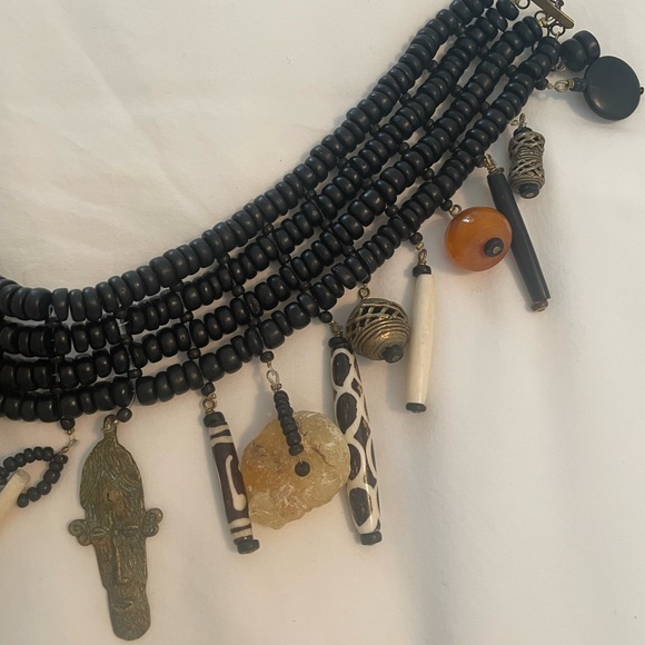 African Stone and Horn Charm Choker - Picture 2 of 3